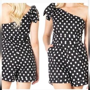 BCBGMaxAzria One Shoulder polkadot Romper , Sz L